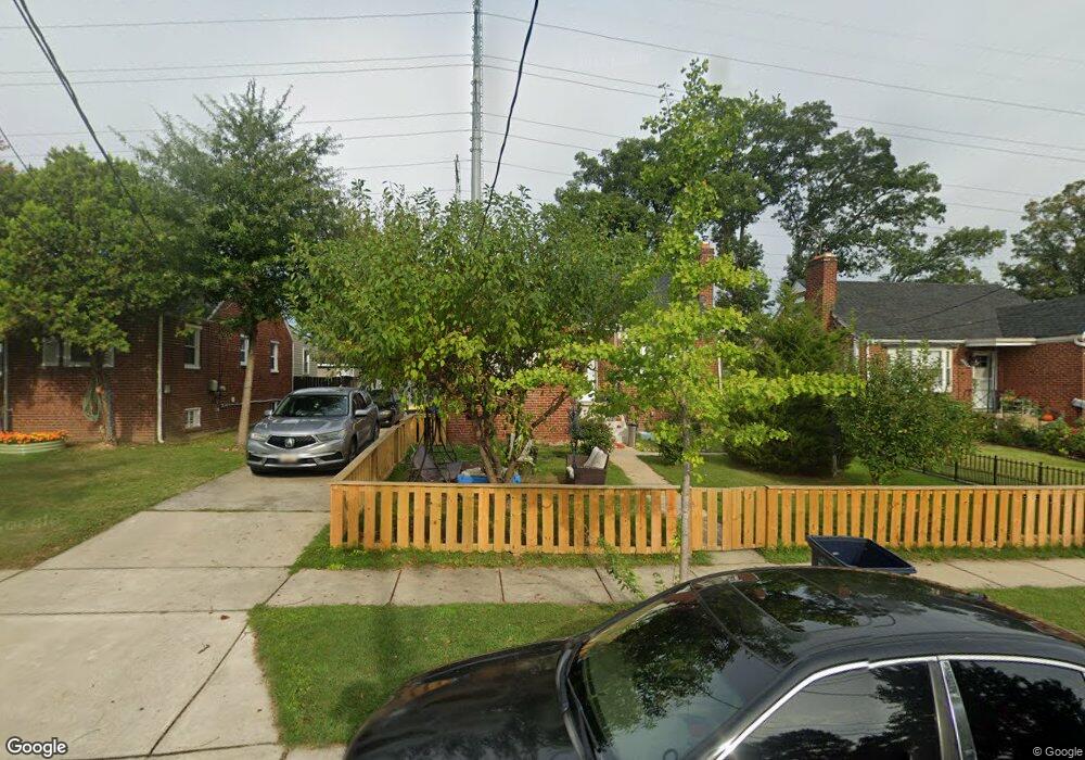 2258 Lewisdale Dr, Hyattsville, MD 20783 - photo 1