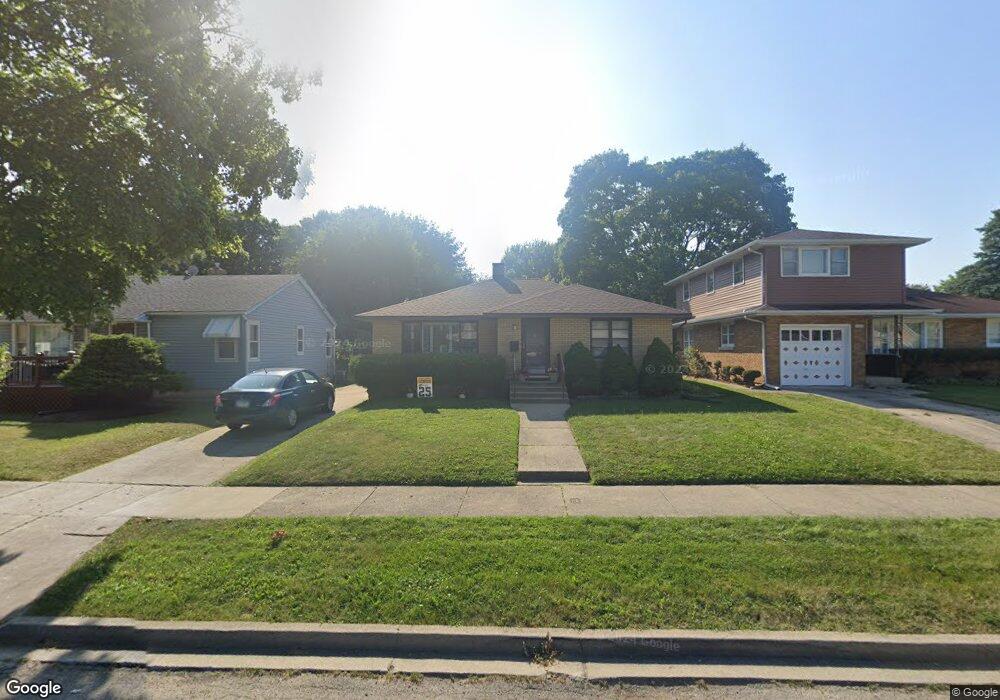 660 S Fulton Ave, Waukegan, IL 60085 - photo 1