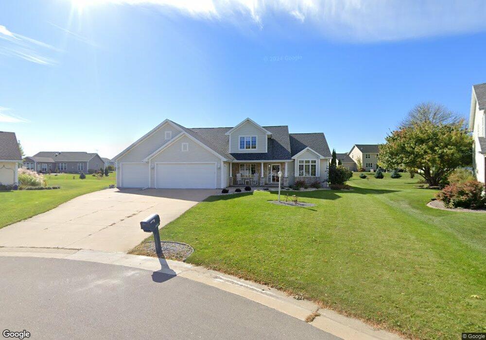 N9409 Olde Oak Tree Ct, Appleton, WI 54915 - photo 1