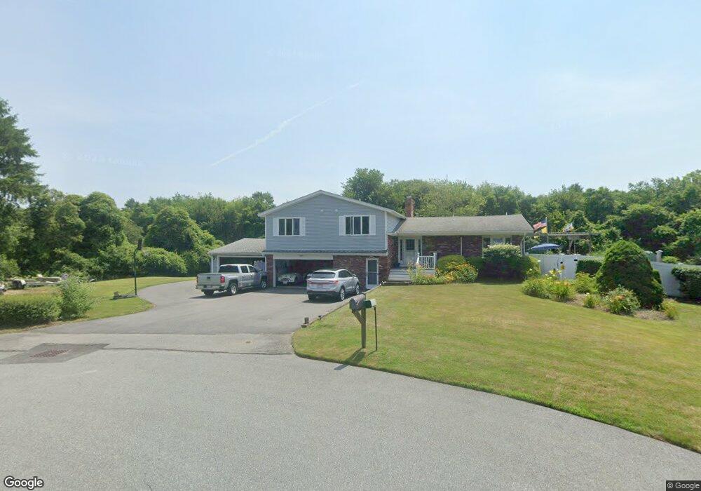 2 Rowley Ln, South Dartmouth, MA 02748 - photo 1