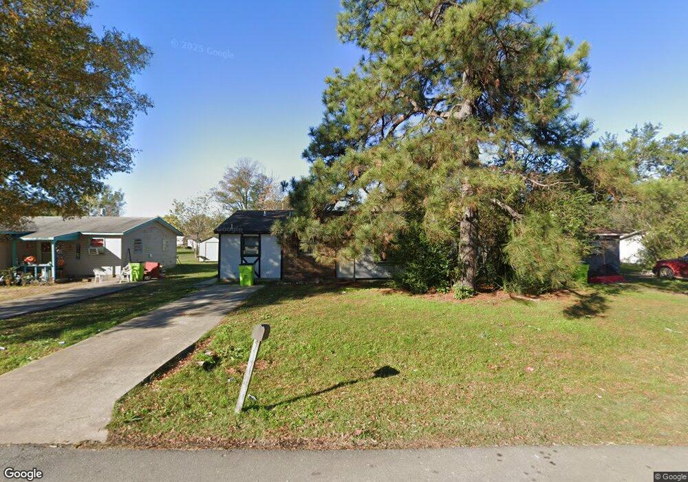 1810 S Vine St, Stuttgart, AR 72160 - photo 1