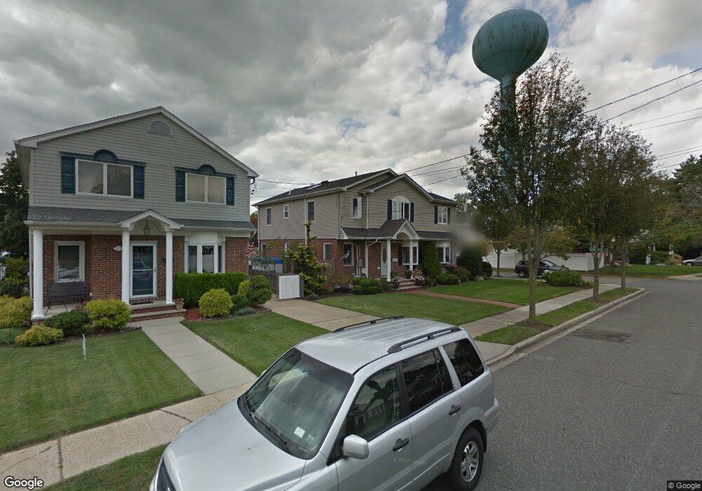 123 Roxbury Rd, Franklin Square, NY 11010 - photo 1