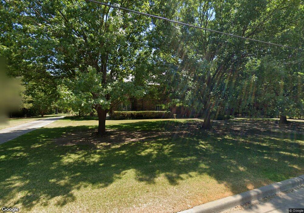 212 E Church St, Gainesville, TX 76240 - photo 1