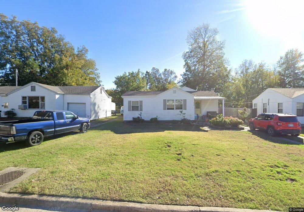 1308 Fairview Ave, McAlester, OK 74501 - photo 1