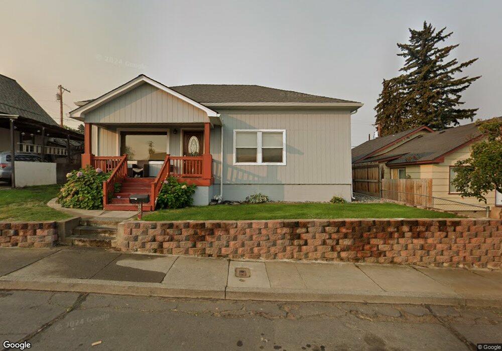 804 W 13th St, the Dalles, OR 97058 - photo 1