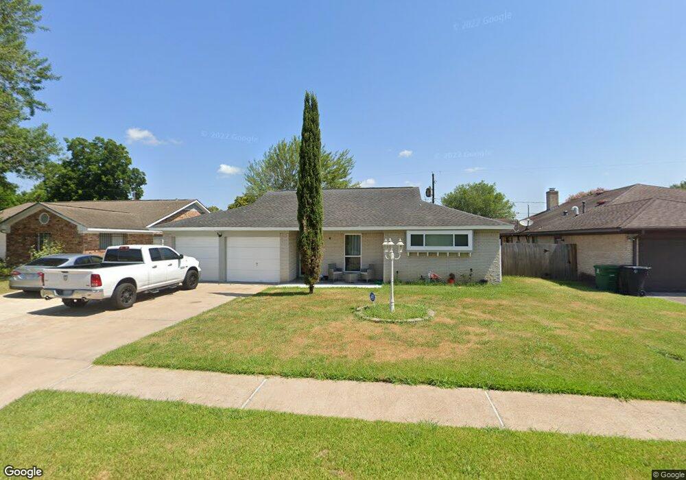 1038 Helms Rd, Houston, TX 77088 - photo 1