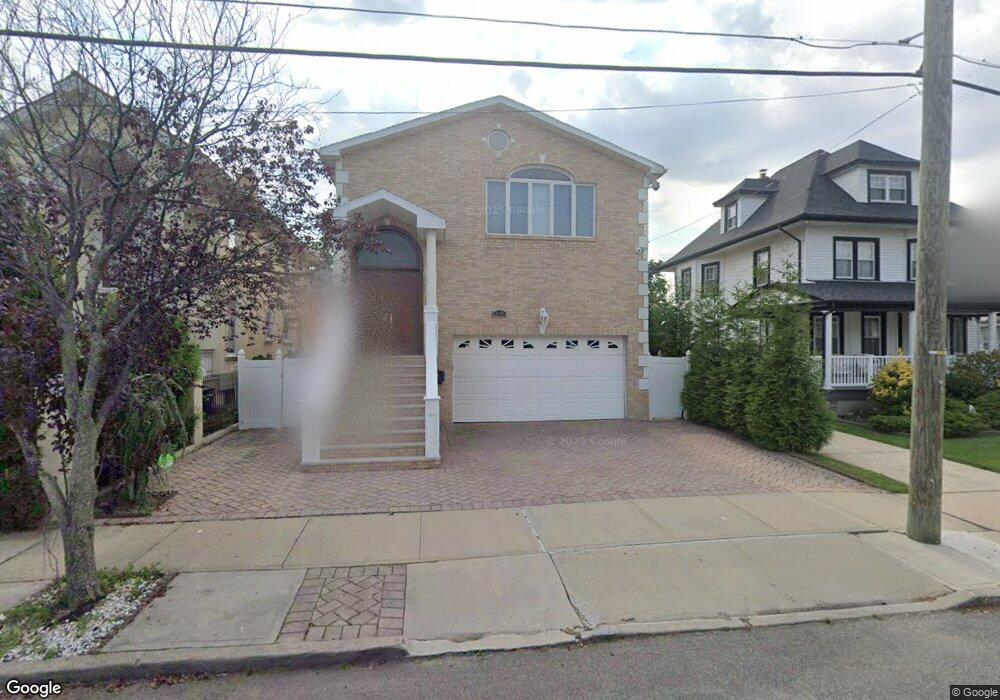 280 149th Place unit 2-84, Whitestone, NY 11357 - photo 1