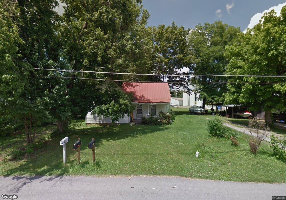 904 W 1st St unit W, Dickson, TN 37055 - photo 1