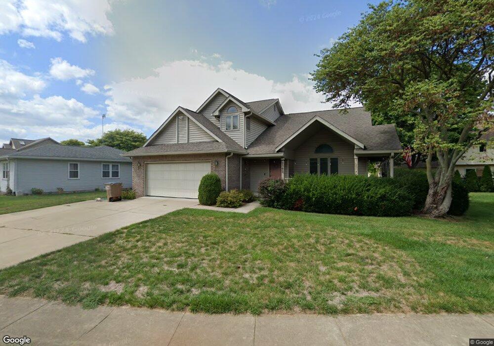 2362 Reston Ln, Columbus, IN 47203 - photo 1