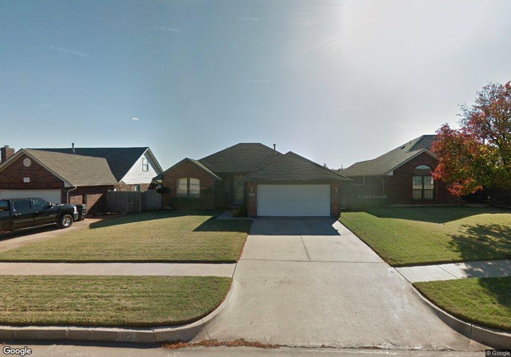 1212 NE 25th St, Moore, OK 73160 - photo 1