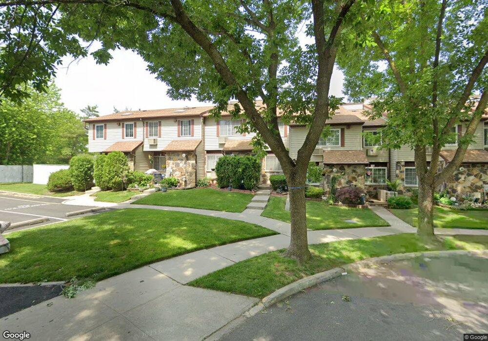 18 Fuller Ct unit A, Staten Island, NY 10306 - photo 1