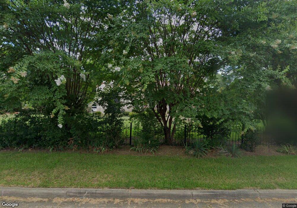 814 Charlotte Dr, Longview, TX 75601 - photo 1