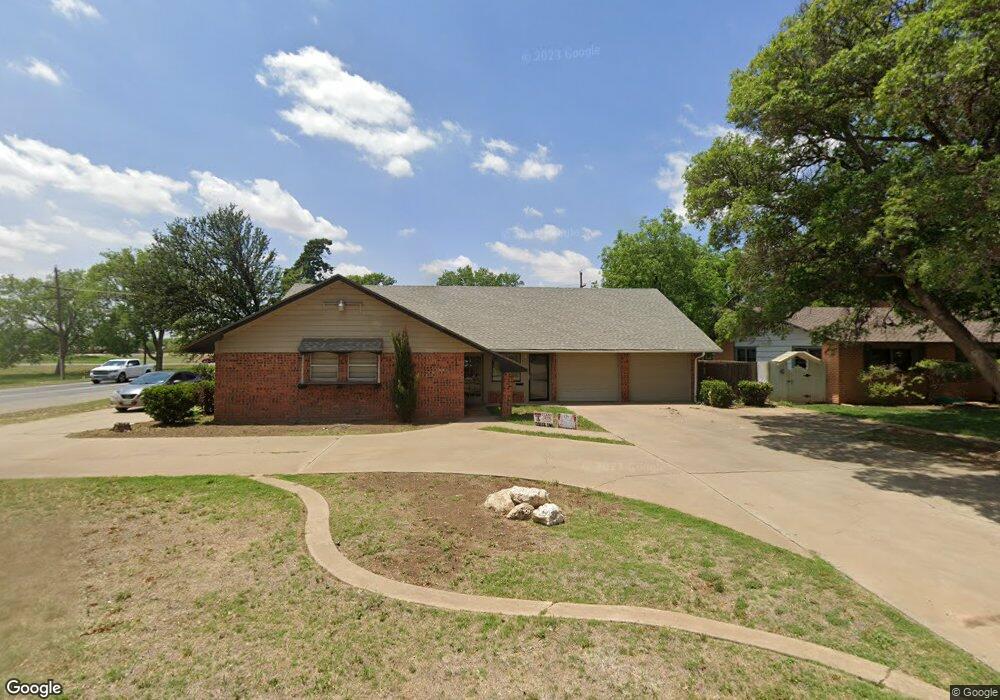 1101 Dallas St, Plainview, TX 79072 - photo 1