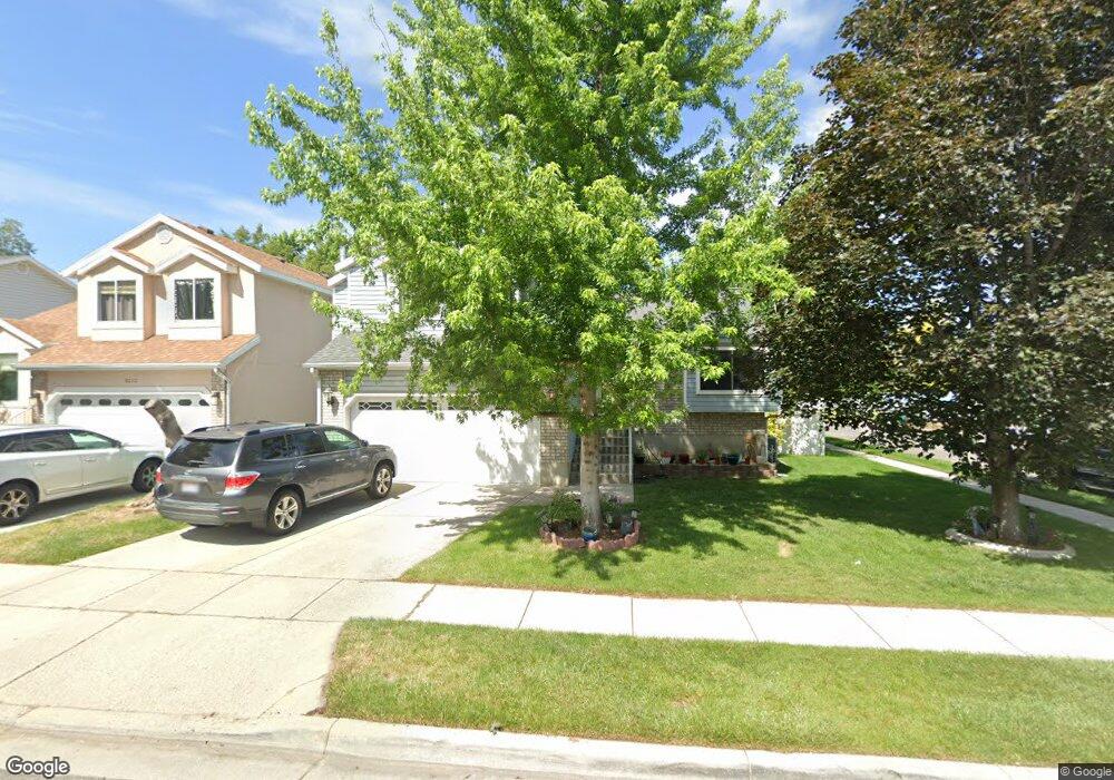 8244 S 560 E, Sandy, UT 84070 - photo 1