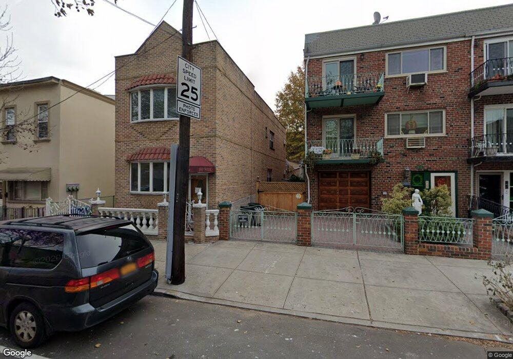 2509 35th St, Astoria, NY 11103 - photo 1