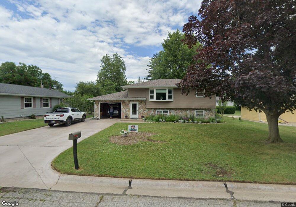 307 W 14th St, La Porte, IN 46350 - photo 1