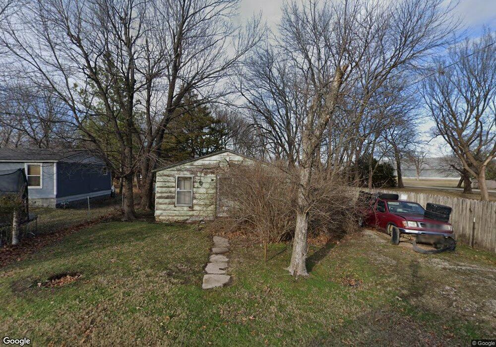 2705 Osage Ave, Parsons, KS 67357 - photo 1