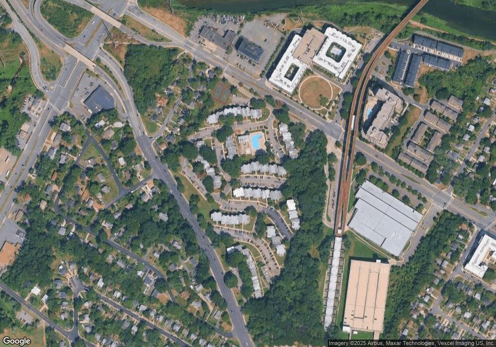 2624 Redcoat Dr unit 162, Alexandria, VA 22303 - photo 1