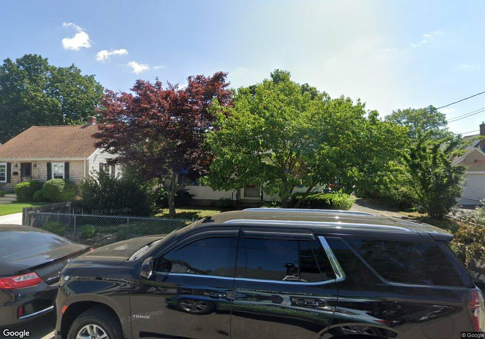 5 Maplecrest Dr, Pawtucket, RI 02861 - photo 1