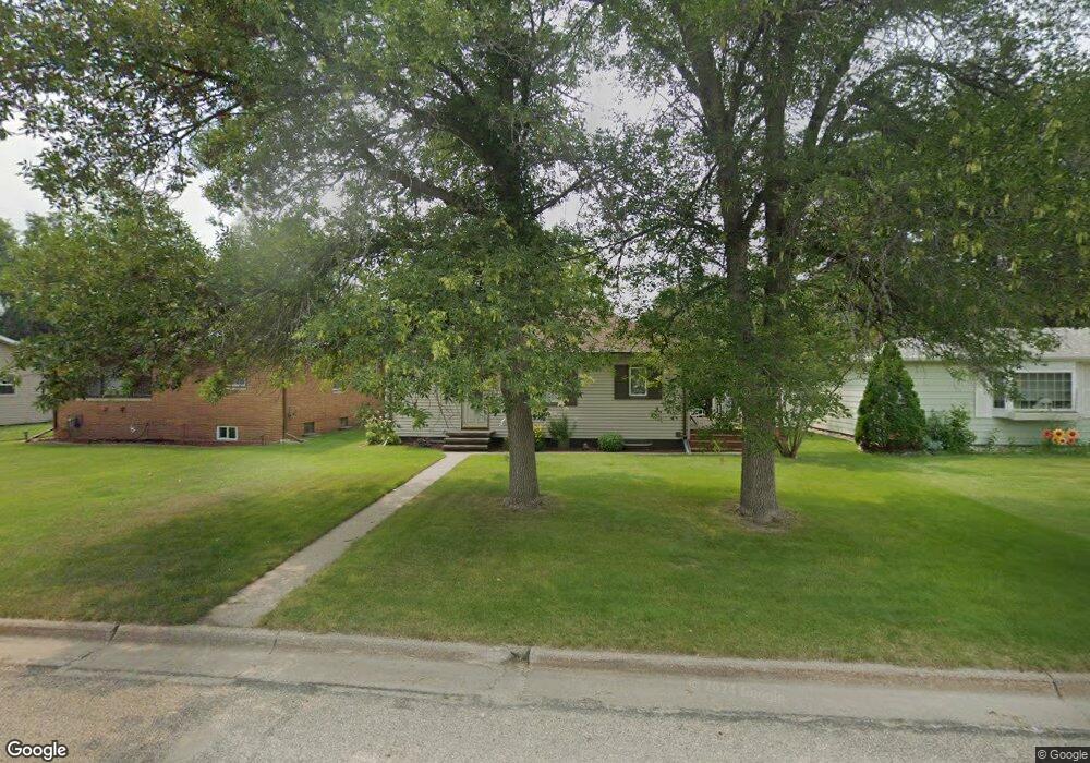 1433 3rd Ave NW, Jamestown, ND 58401 - photo 1