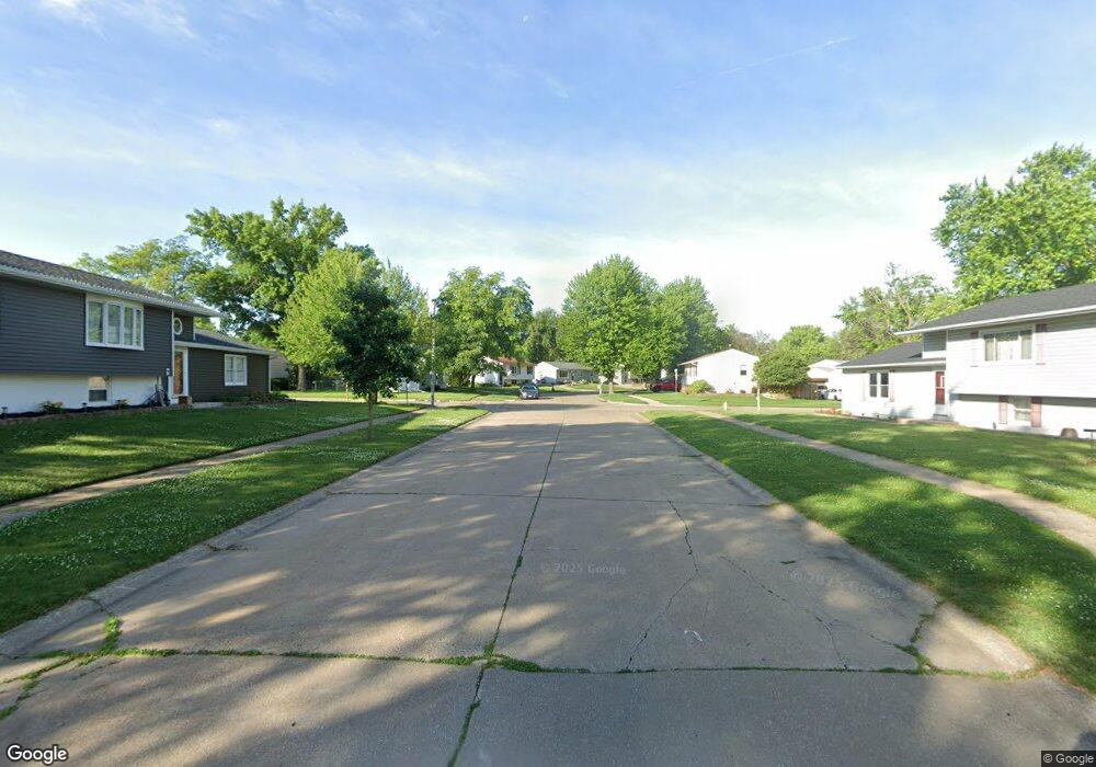 4400 N Cedar St, Davenport, IA 52806 - photo 1