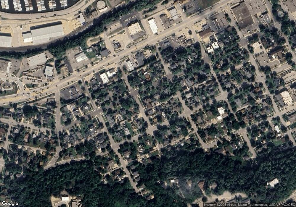 927 W 3rd St, Red Wing, MN 55066 - photo 1