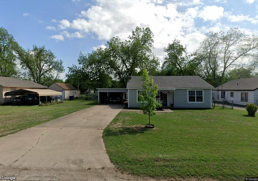 1312 W Elm Ave, Duncan, OK 73533 - photo 1