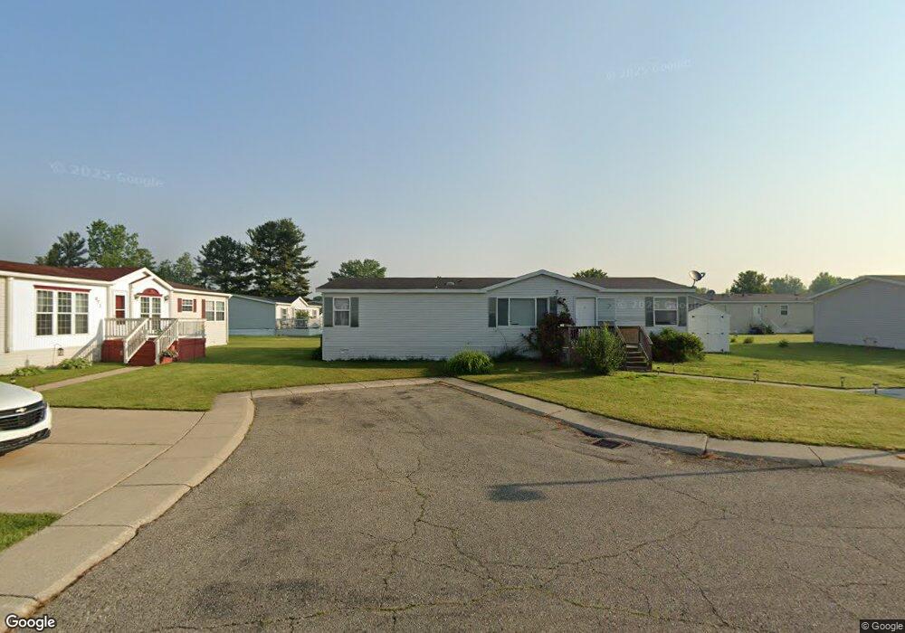 472 Bigleaf Ct, Flint, MI 48506 - photo 1