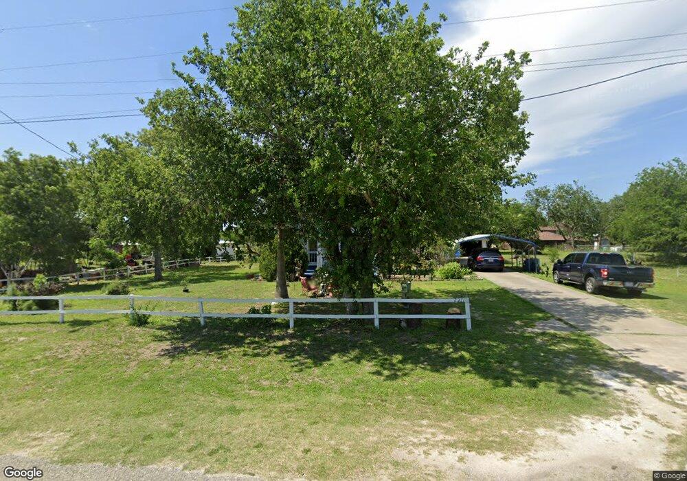 2371 Ellis Rd, Beeville, TX 78102 - photo 1