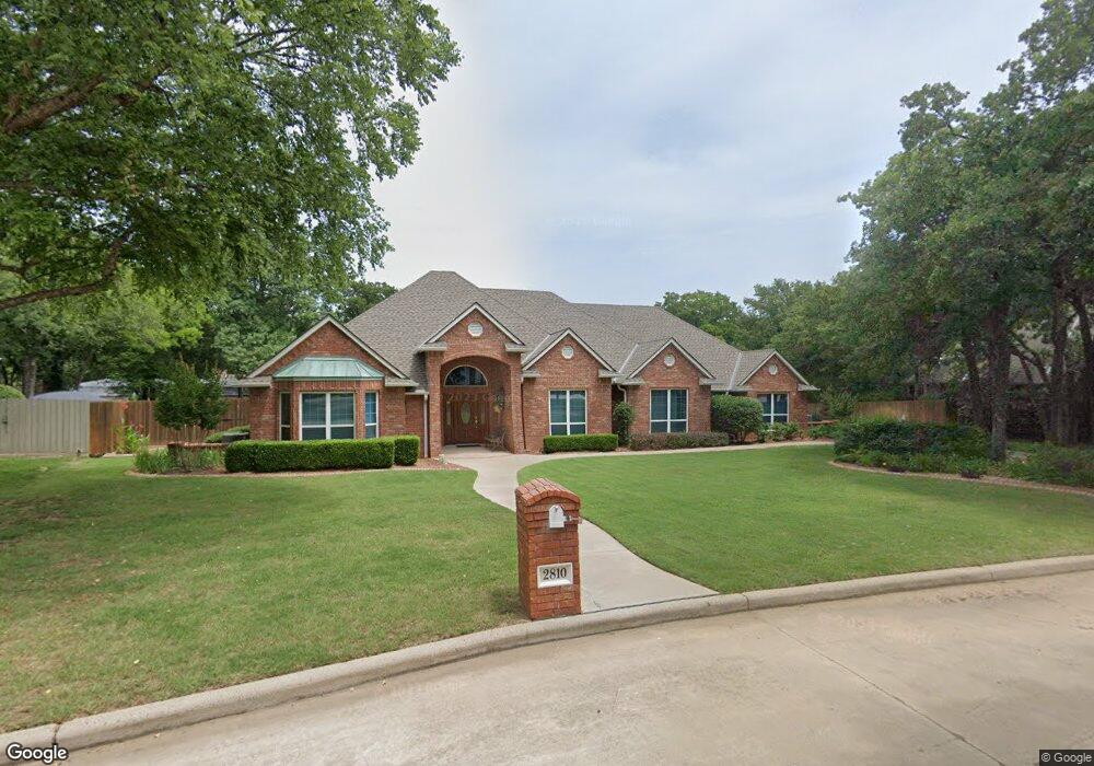 2810 Wildoaks Dr, Duncan, OK 73533 - photo 1