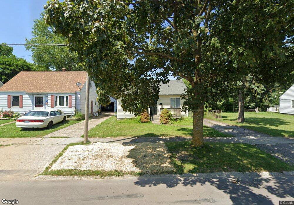 718 Ingleside Ave, Flint, MI 48507 - photo 1