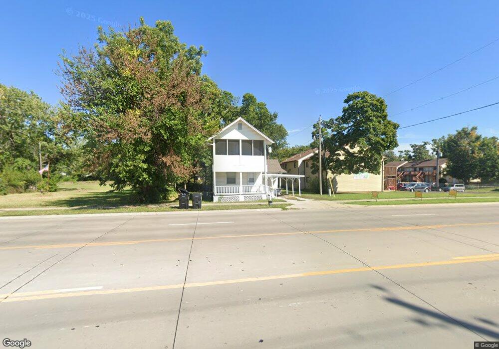 338 SW MacVicar Ave, Topeka, KS 66606 - photo 1