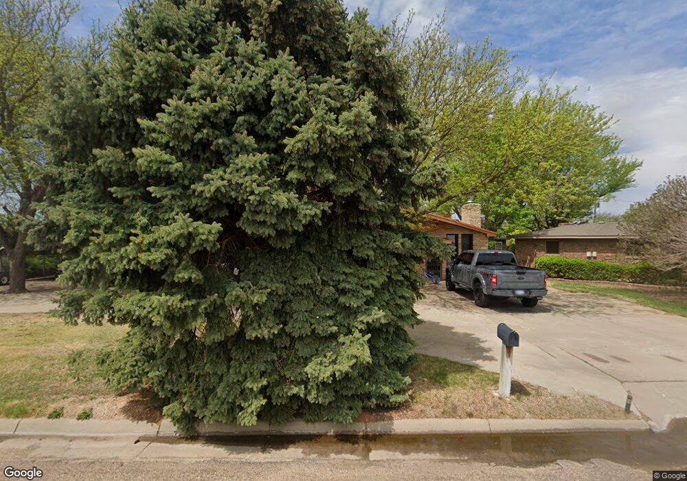 1203 S Jefferson St, Hugoton, KS 67951 - photo 1