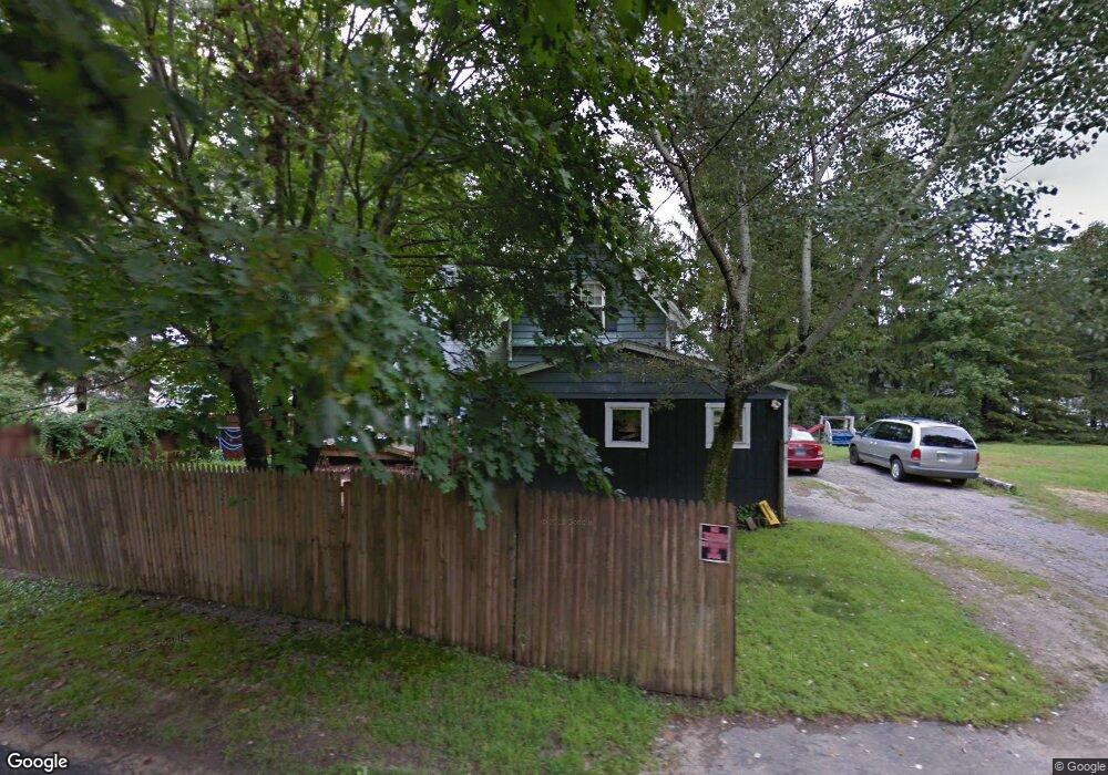 106 Crescent St, Willimantic, CT 06226 - photo 1