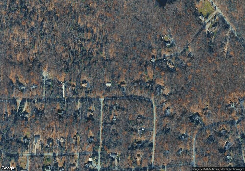 176 Hawthorne Dr, Milford, PA 18337 - photo 1