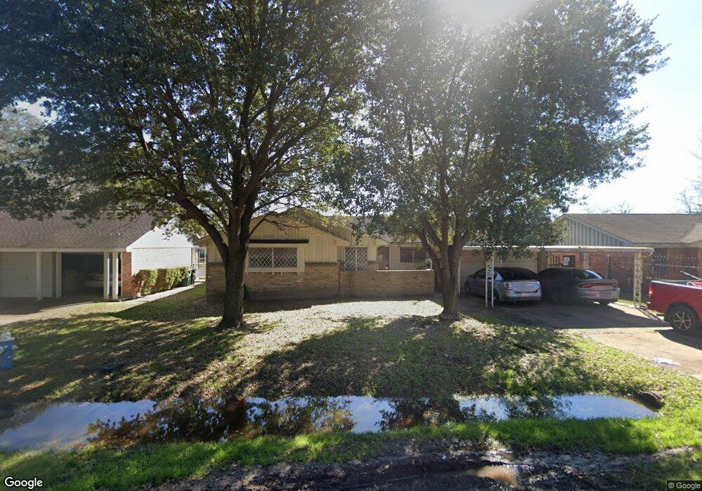 722 Hurley St, Houston, TX 77022 - photo 1