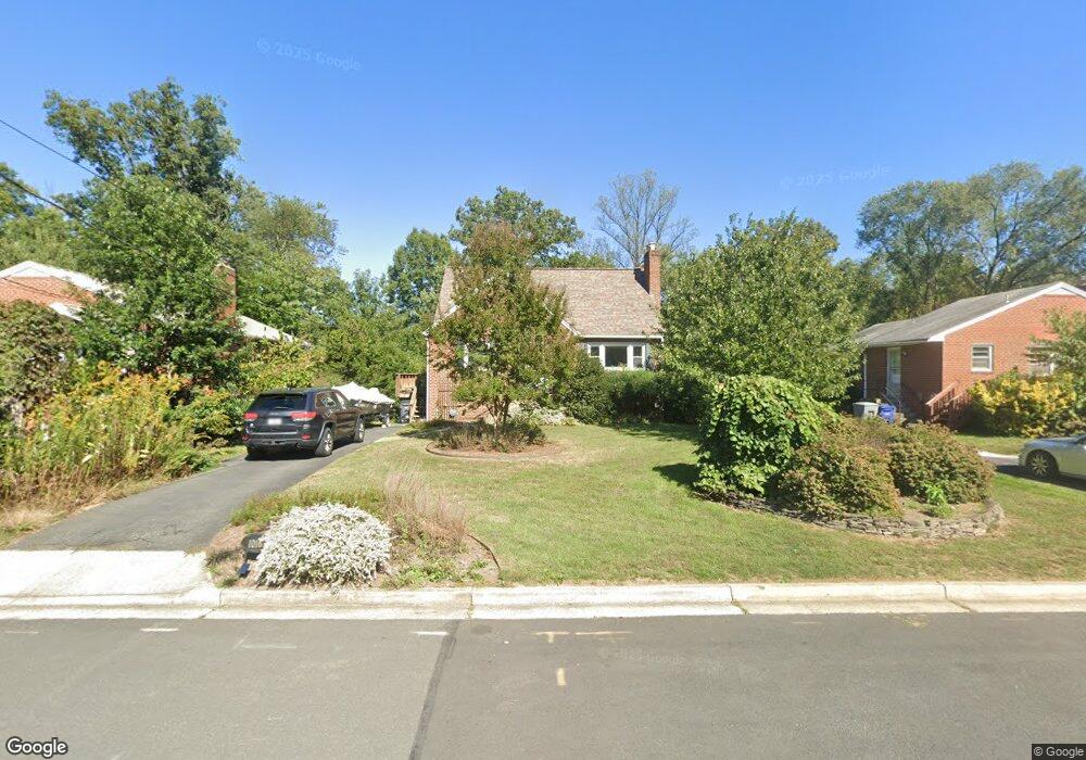 1016 Poplar Dr, Falls Church, VA 22046 - photo 1