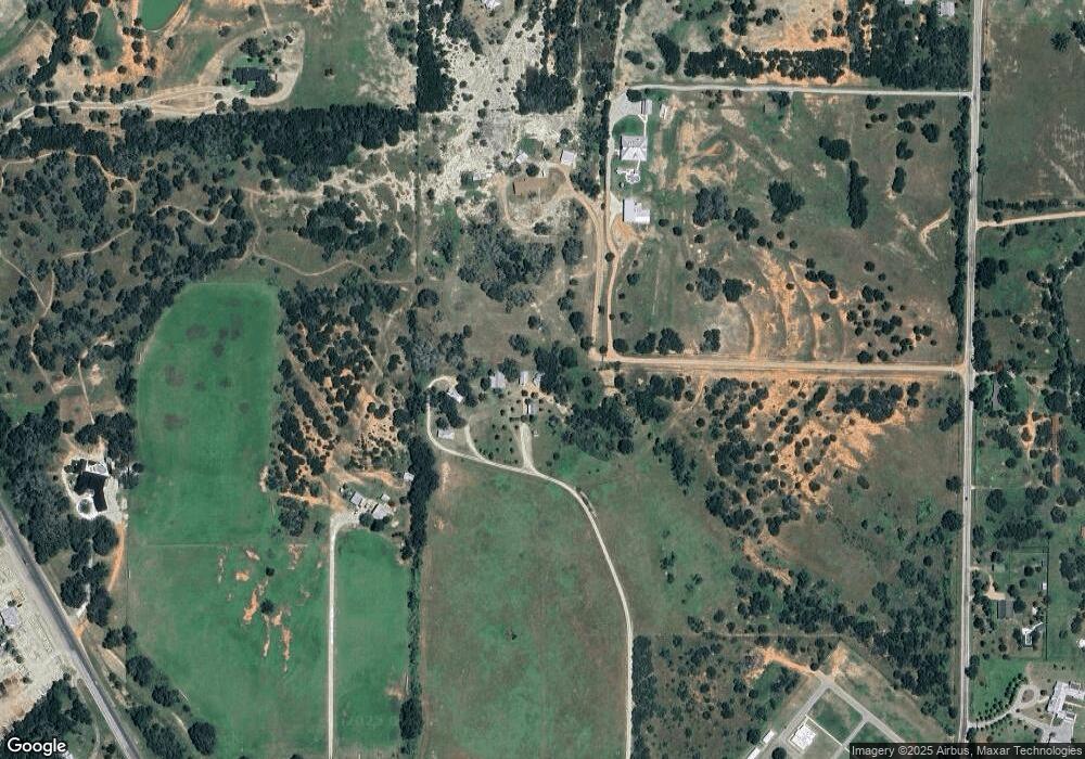 1206 W Travis St, Fredericksburg, TX 78624 - photo 1