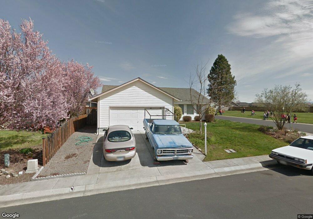 1303 Blue Sky Way, Central Point, OR 97502 - photo 1