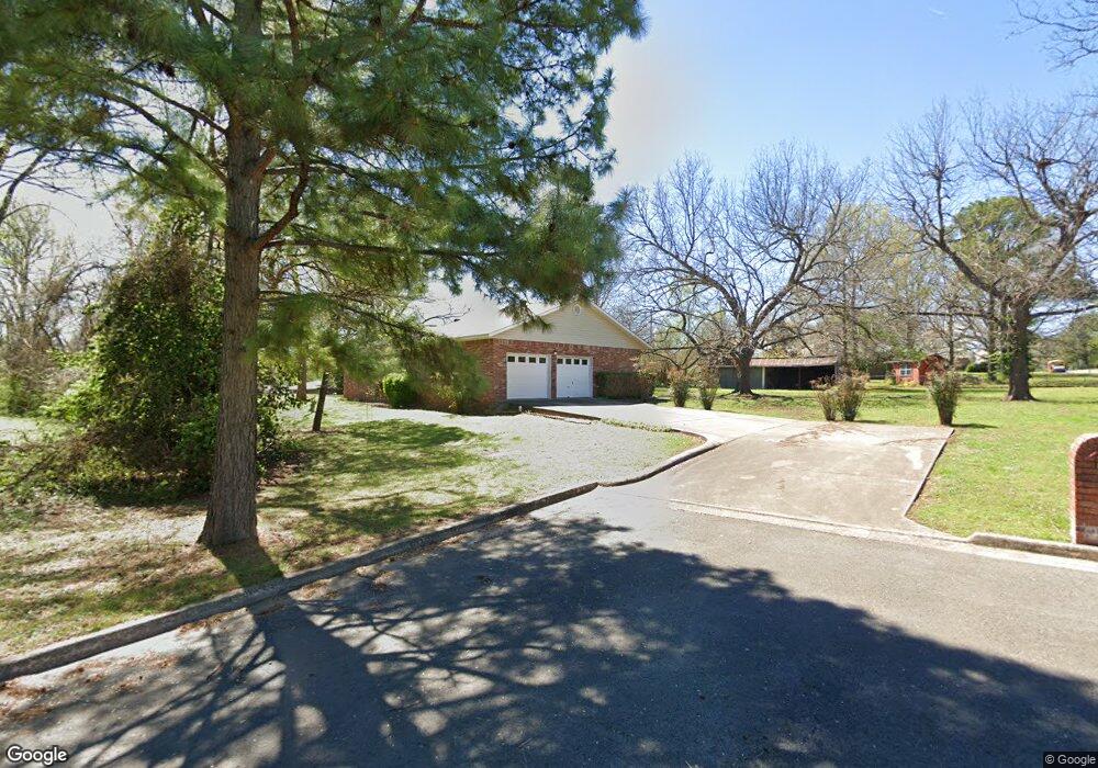 555 W 2nd St, Tahlequah, OK 74464 - photo 1