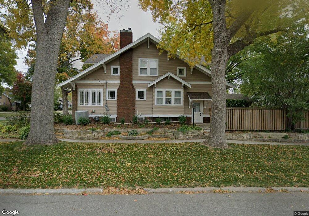 621 S 6th Ave W, Newton, IA 50208 - photo 1