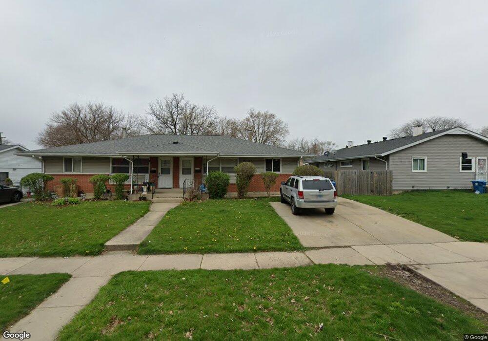 1723 Plum St unit 2, Aurora, IL 60506 - photo 1