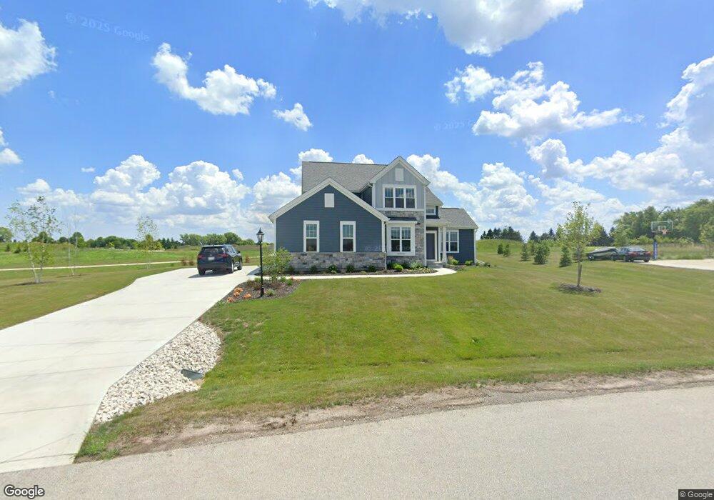 N57W27343 Green Meadow Rd unit N57W27343, Sussex, WI 53089 - photo 1