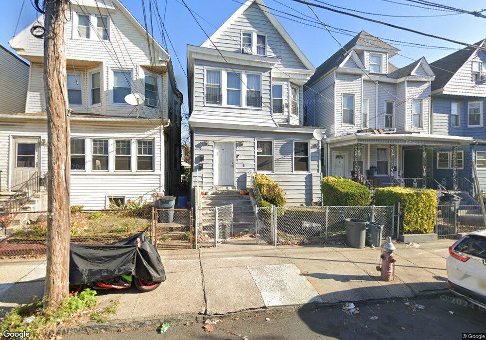 52 Dwight St unit 2, Jersey City, NJ 07305 - photo 1