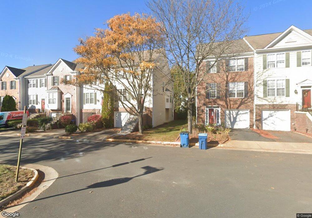 43064 Francis Square, Chantilly, VA 20152 - photo 1