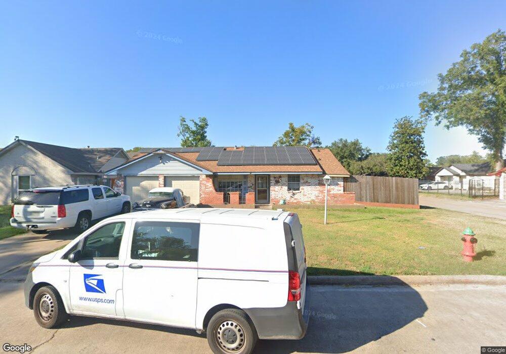 902 Cherry Spring Dr, Houston, TX 77038 - photo 1