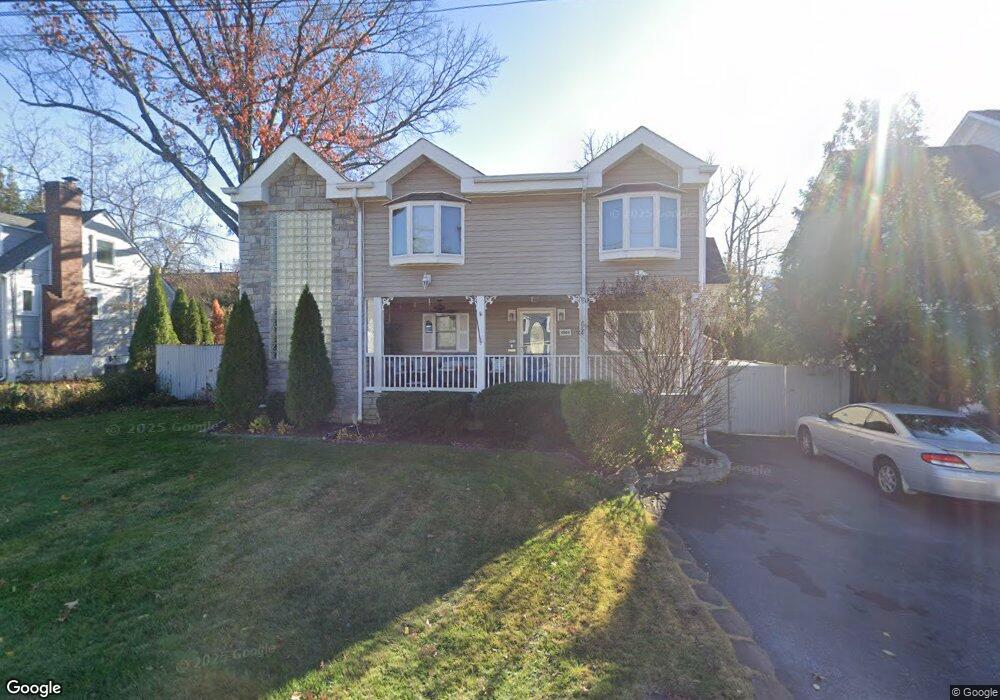 4544 Windsor Ln, Bethesda, MD 20814 - photo 1