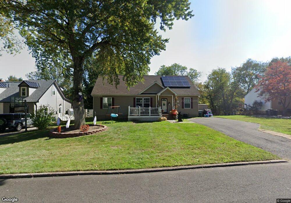 921 Cherry Ln, Southampton, PA 18966 - photo 1