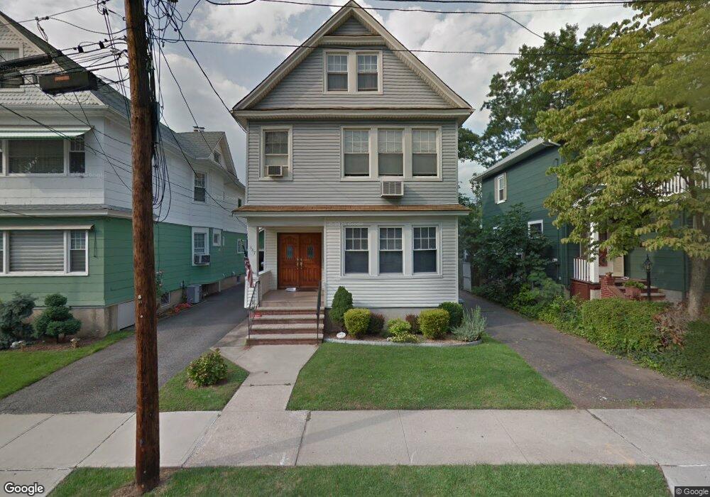 347 Maine Ave unit 1st Flr, Staten Island, NY 10314 - photo 1