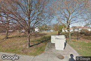 33 Curry Ln, Chicopee, MA 01022